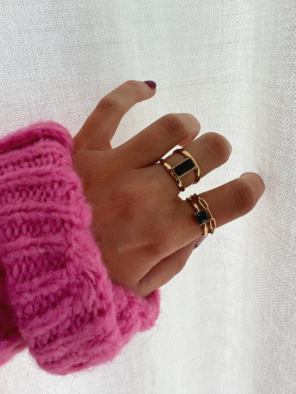 Ring Lary - black and golden 