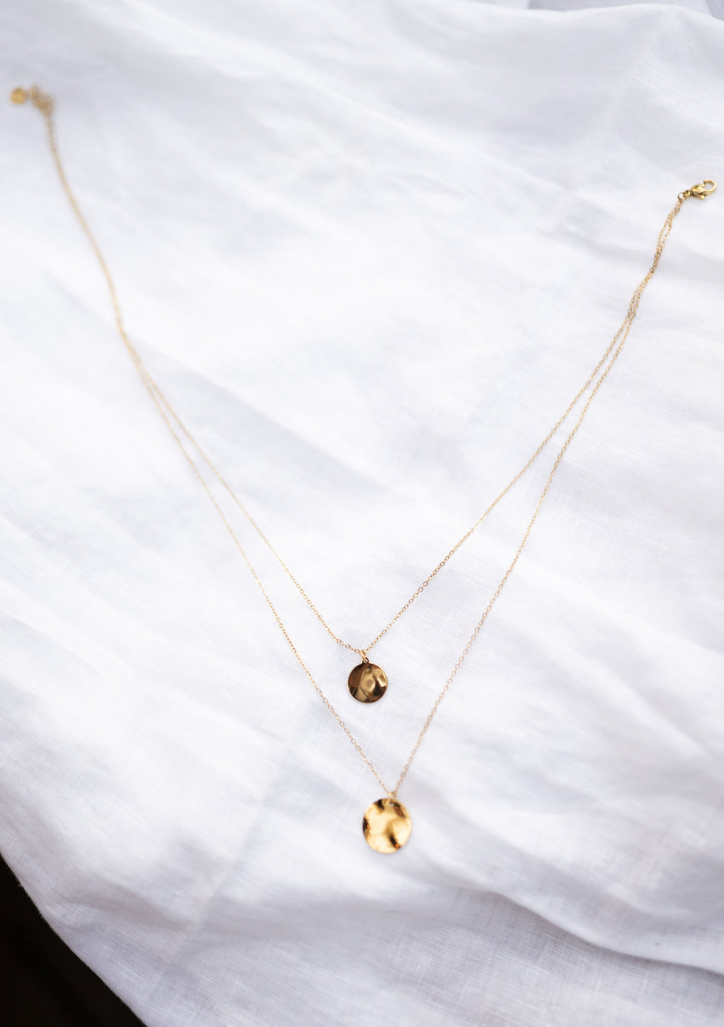 LOWENA necklace - Golden